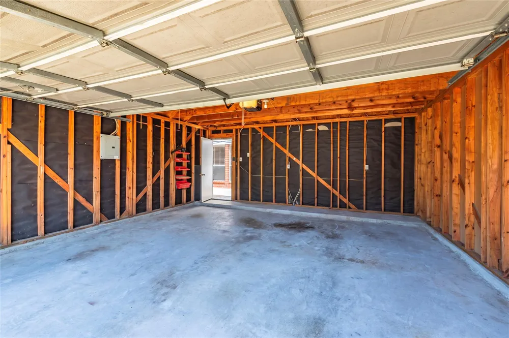 1287 El Camino Village Drive Webster, TX 77058
