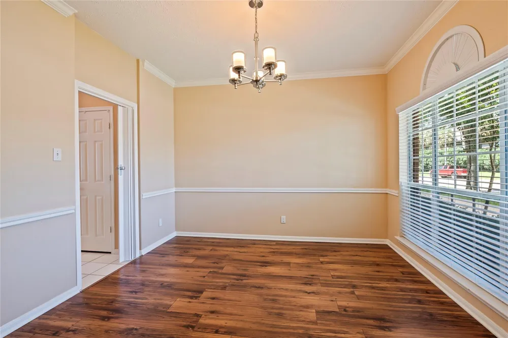 1287 El Camino Village Drive Webster, TX 77058