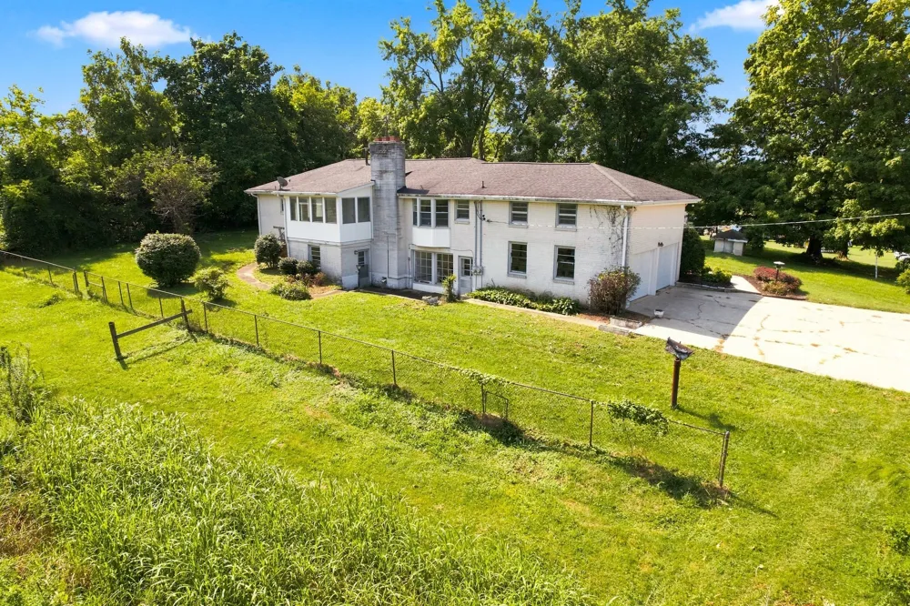 13936 Betts Rd Goodlettsville, TN 37072