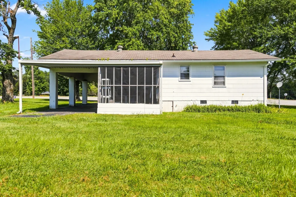 4330 McMinnville Hwy Manchester, TN 37355