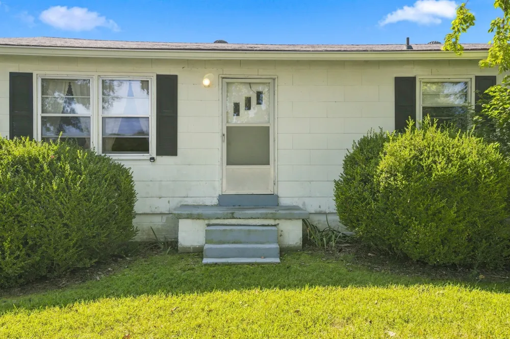 4330 McMinnville Hwy Manchester, TN 37355