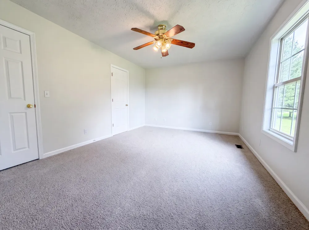610 W Harper Rd Portland, TN 37148