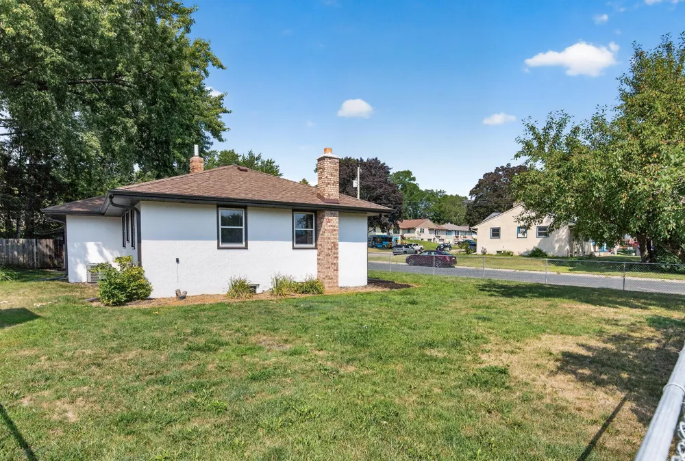 2019 Bromley Street South Saint Paul, MN 55075