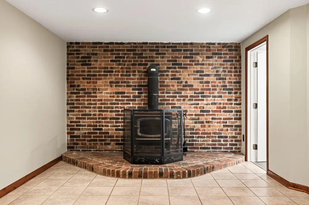 2019 Bromley Street South Saint Paul, MN 55075