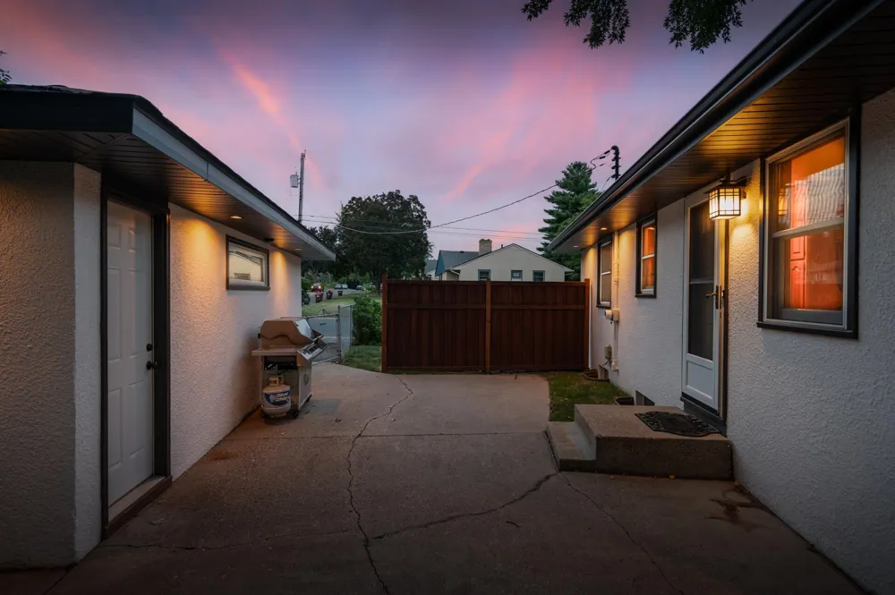 2019 Bromley Street South Saint Paul, MN 55075