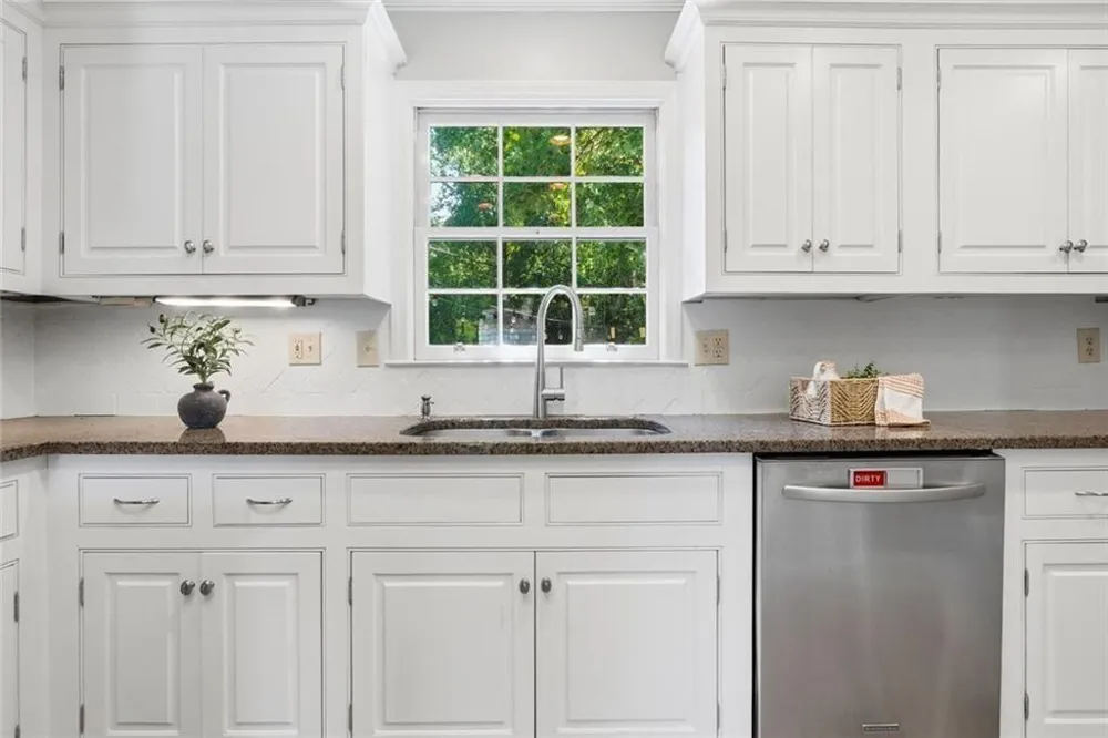 241 Angla Drive SE Smyrna, GA 30082