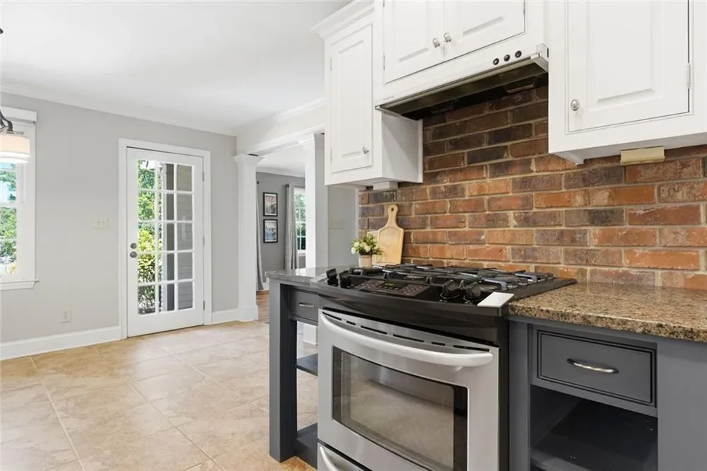241 Angla Drive SE Smyrna, GA 30082
