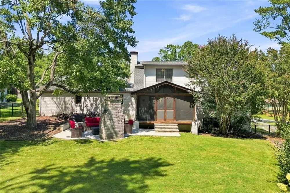 241 Angla Drive SE Smyrna, GA 30082