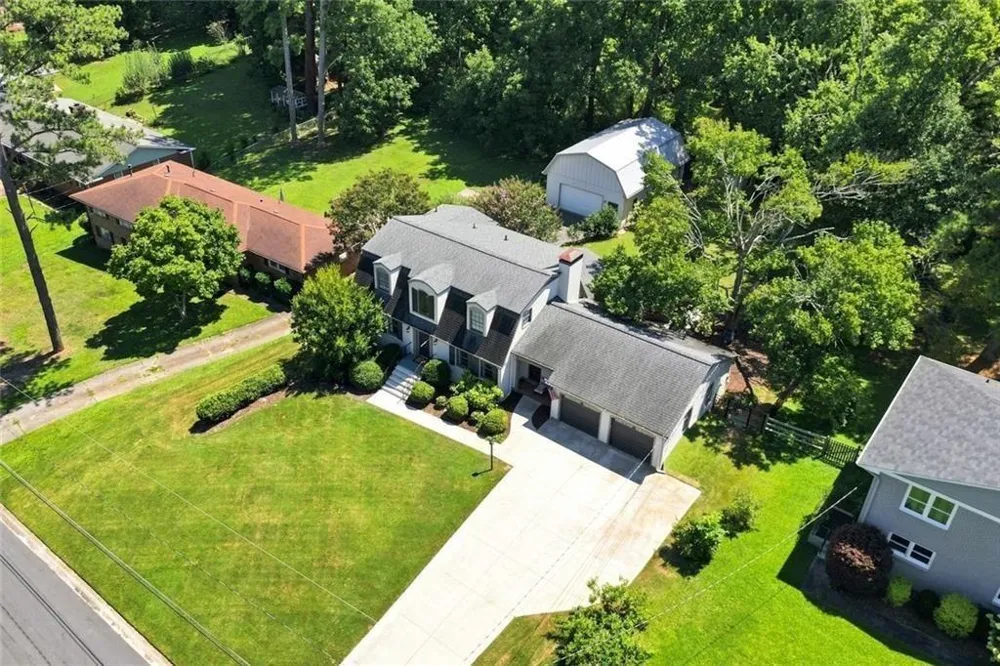 241 Angla Drive SE Smyrna, GA 30082