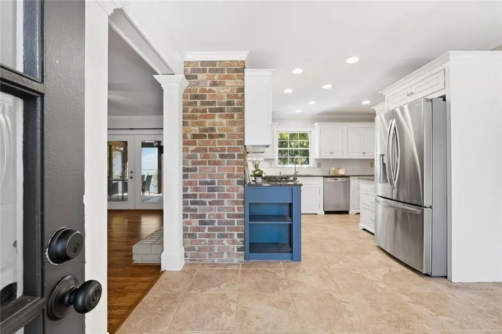 241 Angla Drive SE Smyrna, GA 30082