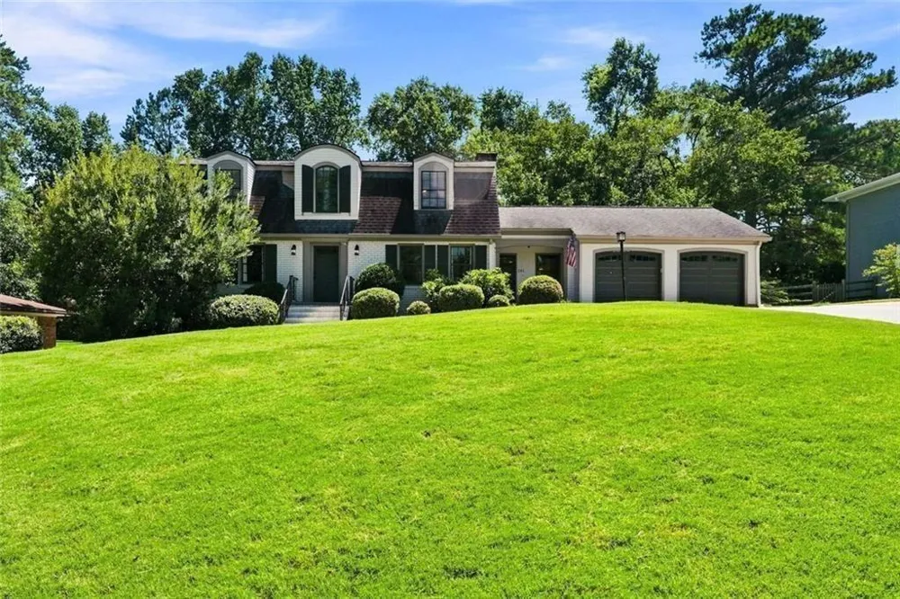 241 Angla Drive SE Smyrna, GA 30082