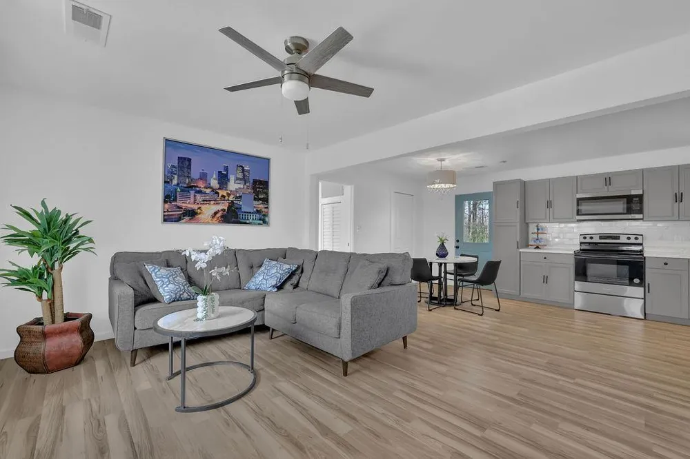 2030 Euclid Street Statham, GA 30666