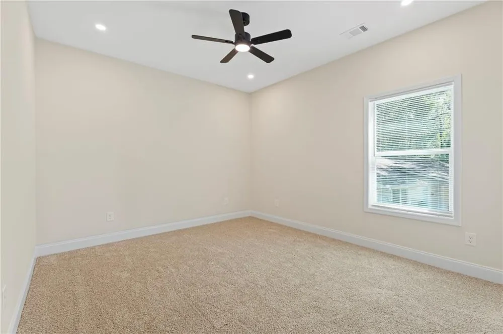 9241 Raven Drive Jonesboro, GA 30238