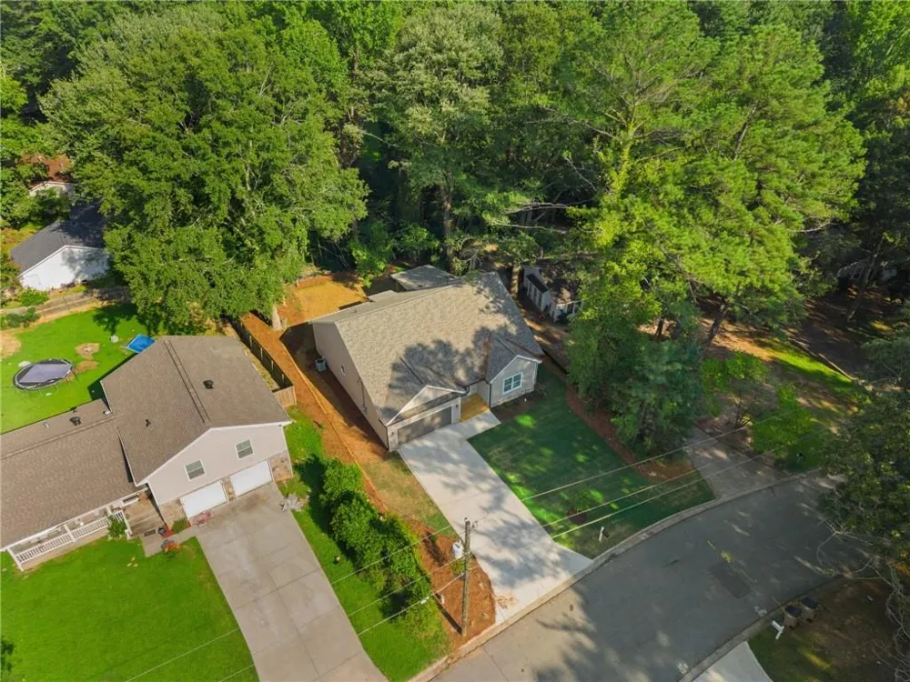 9241 Raven Drive Jonesboro, GA 30238
