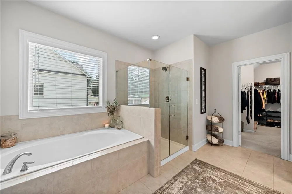 2440 Sunflower Drive Hoschton, GA 30548
