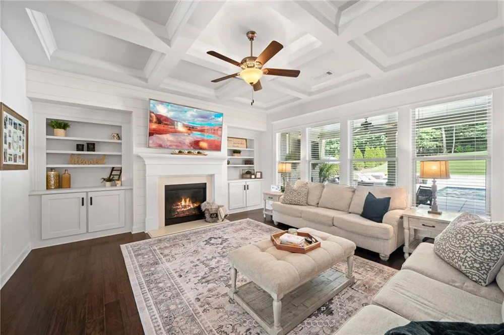 2440 Sunflower Drive Hoschton, GA 30548