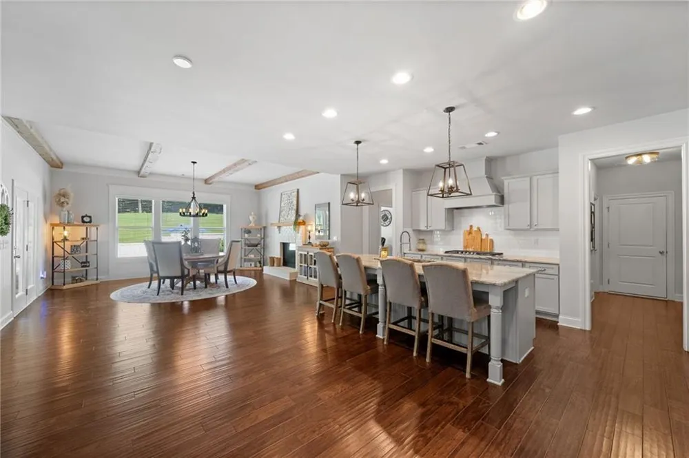 2440 Sunflower Drive Hoschton, GA 30548