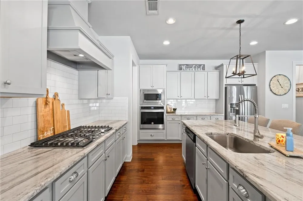 2440 Sunflower Drive Hoschton, GA 30548