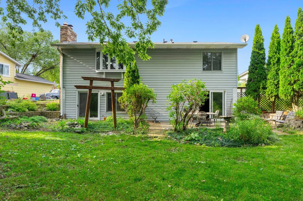 4555 W 131 1/2 STREET Savage, MN 55378