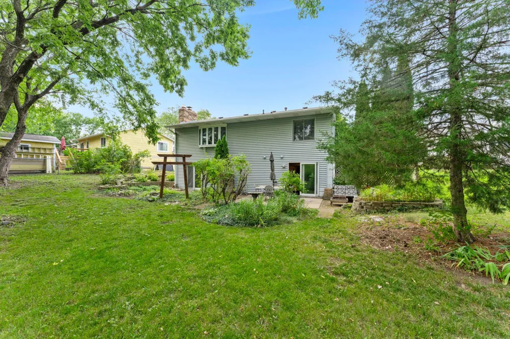 4555 W 131 1/2 STREET Savage, MN 55378