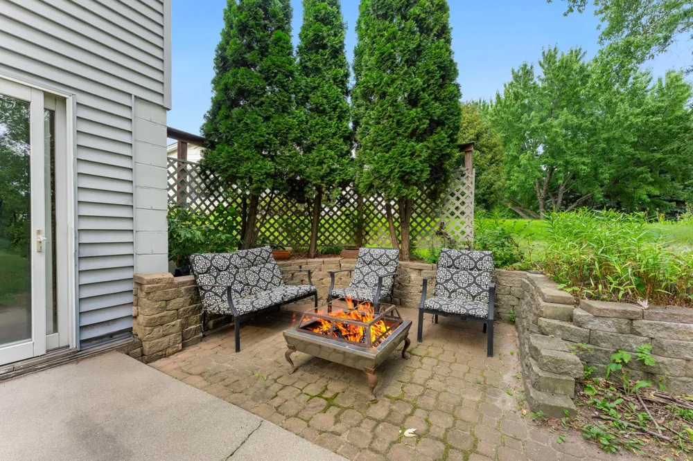 4555 W 131 1/2 STREET Savage, MN 55378