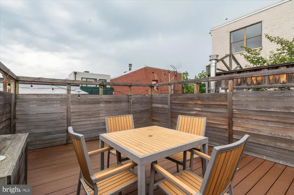 1730 WILLARD STREET NW Washington, DC 20009