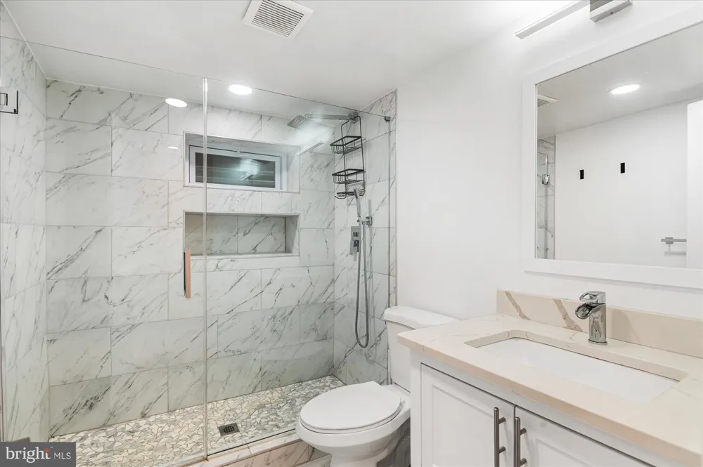1730 WILLARD STREET NW Washington, DC 20009