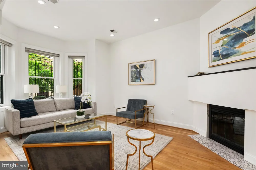 1730 WILLARD STREET NW Washington, DC 20009