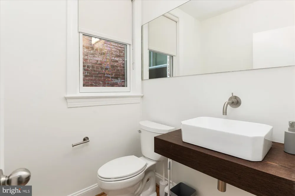 1730 WILLARD STREET NW Washington, DC 20009