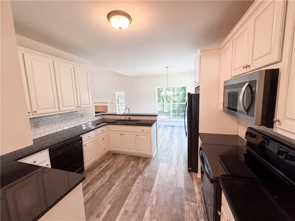 95 Woods Way Jefferson, GA 30549