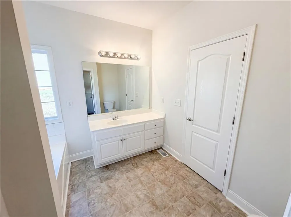 95 Woods Way Jefferson, GA 30549