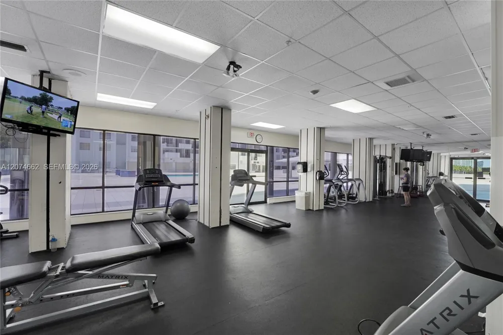 2780 NE 183rd St #1114 Aventura, FL 33160