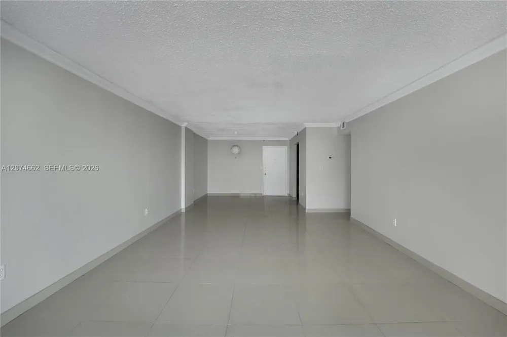 2780 NE 183rd St #1114 Aventura, FL 33160