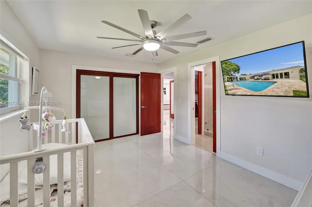 10880 SW 25th St Davie, FL 33324