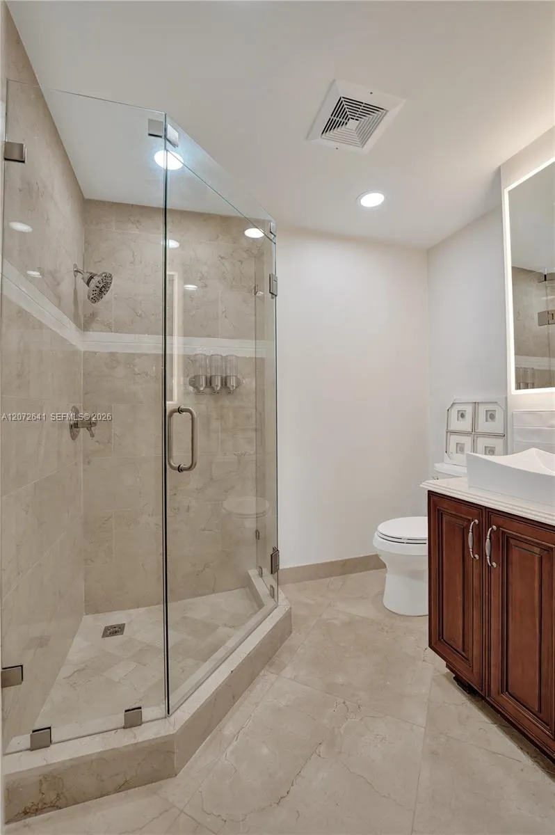 10880 SW 25th St Davie, FL 33324