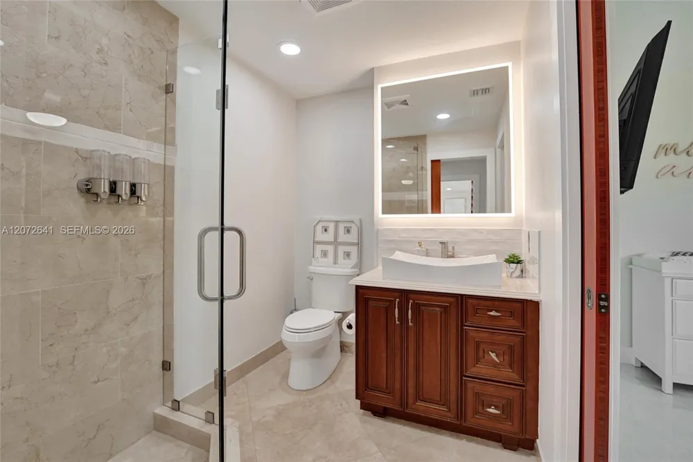 10880 SW 25th St Davie, FL 33324