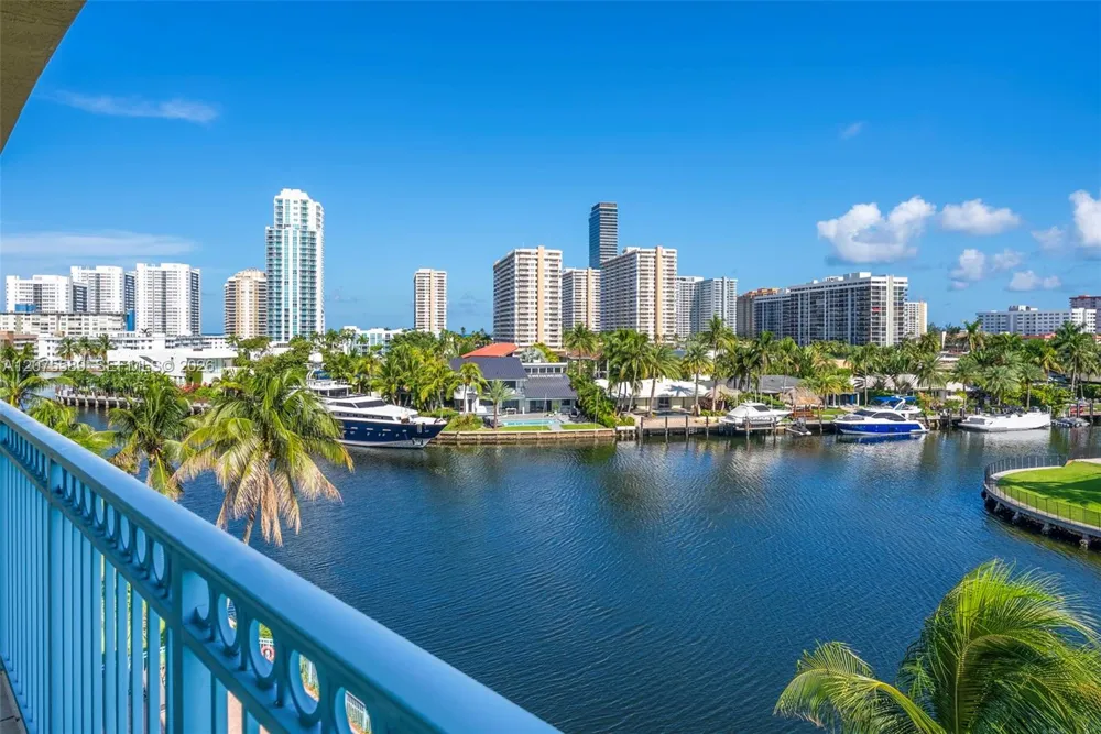 201 Golden Isles Dr #505 Hallandale Beach, FL 33009