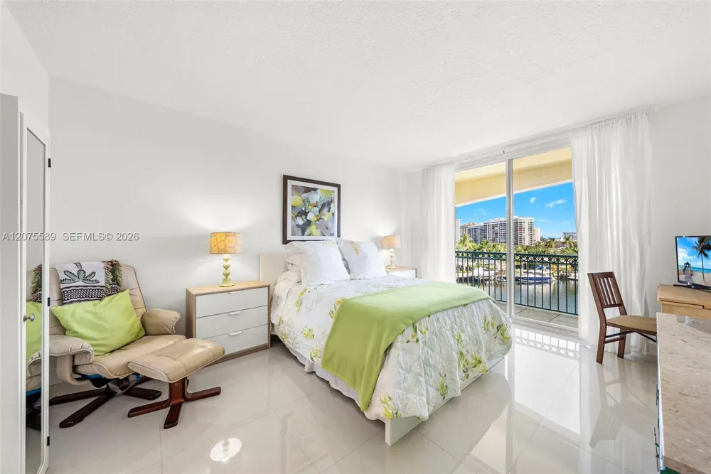 201 Golden Isles Dr #505 Hallandale Beach, FL 33009