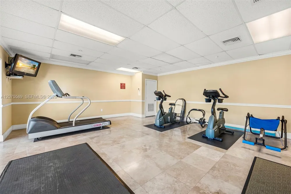 201 Golden Isles Dr #505 Hallandale Beach, FL 33009