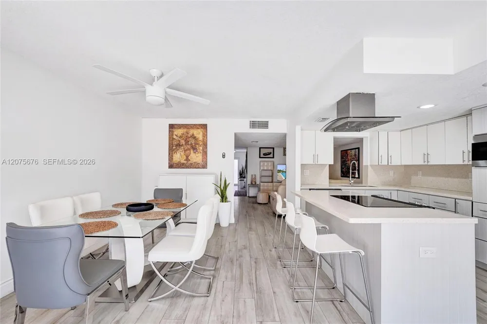 2716 NE 8th St #2716 Hallandale Beach, FL 33009