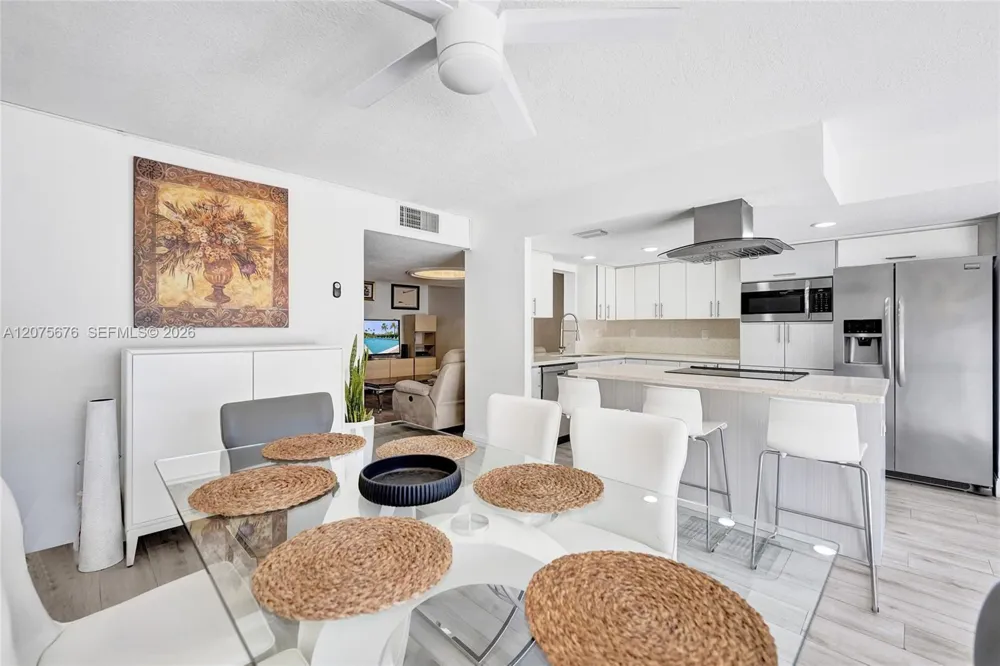 2716 NE 8th St #2716 Hallandale Beach, FL 33009