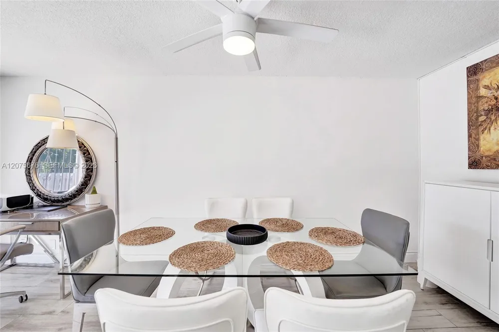 2716 NE 8th St #2716 Hallandale Beach, FL 33009
