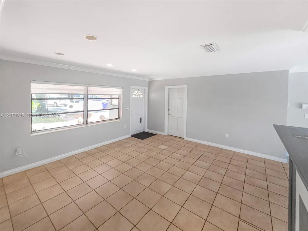 7505 Cleveland St Hollywood, FL 33024