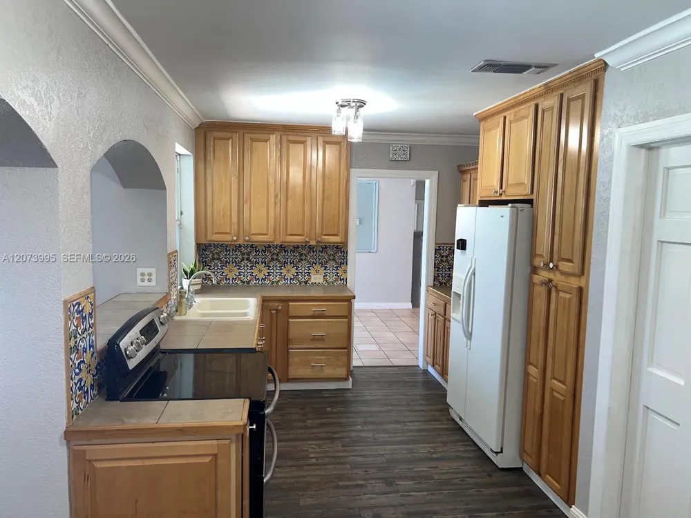 7505 Cleveland St Hollywood, FL 33024