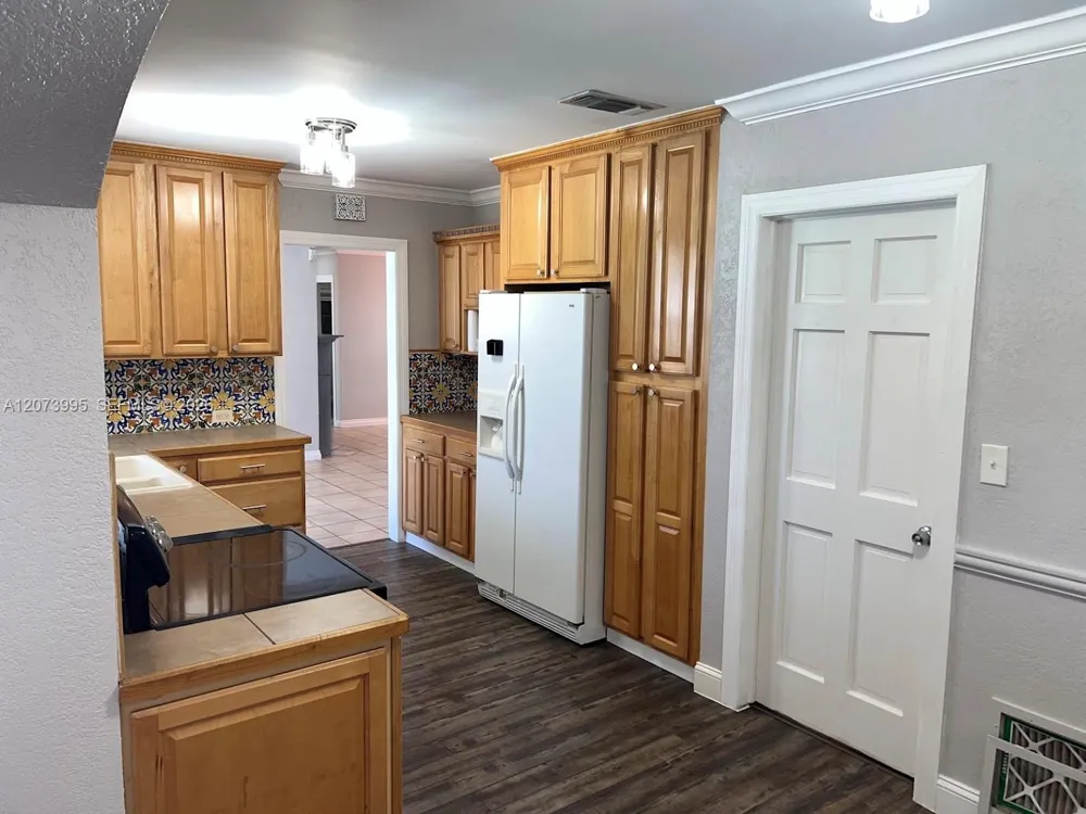 7505 Cleveland St Hollywood, FL 33024