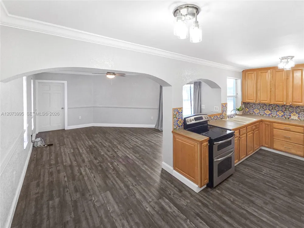 7505 Cleveland St Hollywood, FL 33024