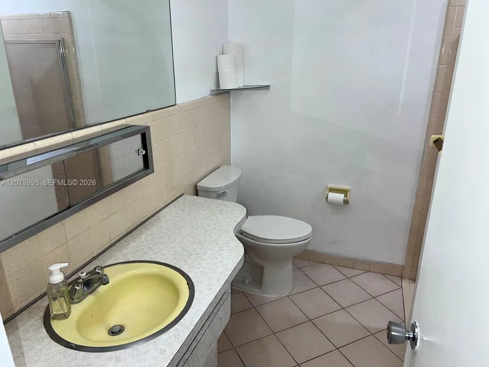 7505 Cleveland St Hollywood, FL 33024