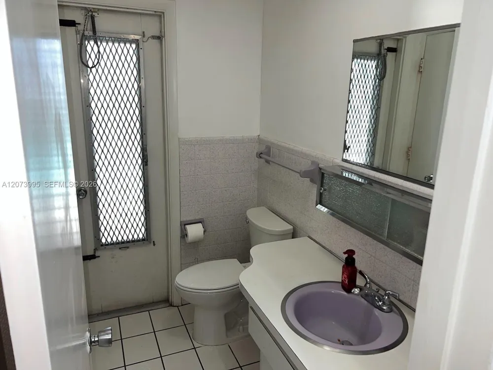 7505 Cleveland St Hollywood, FL 33024