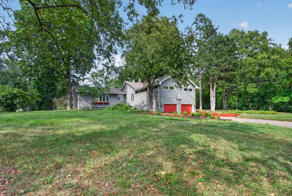 3628 Steele Street Minnetonka, MN 55345