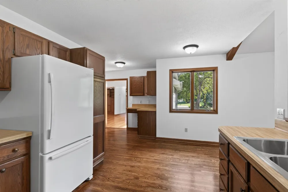 3628 Steele Street Minnetonka, MN 55345